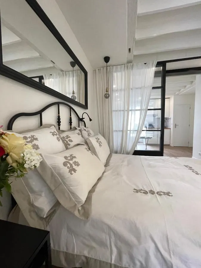 Apartament Invalides - Tour Eiffel Paryż Francja